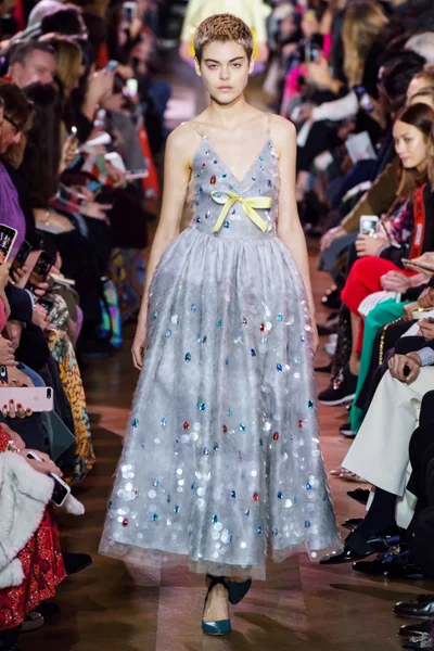 Look 15